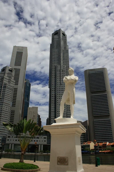 Raffles standbeeld — Stockfoto