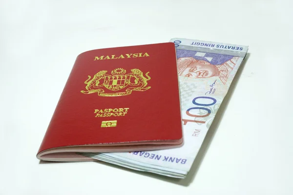 Malásia passaporte e notas — Fotografia de Stock