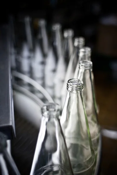 Kap újratölteni üres palackot újrahasznosítás Stock Kép