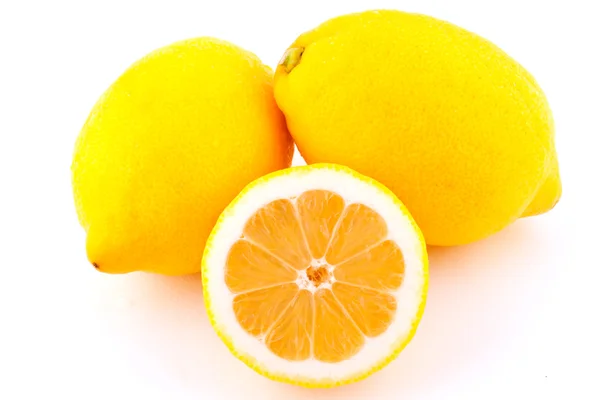 Limón con jeringa Inyección de color —  Fotos de Stock