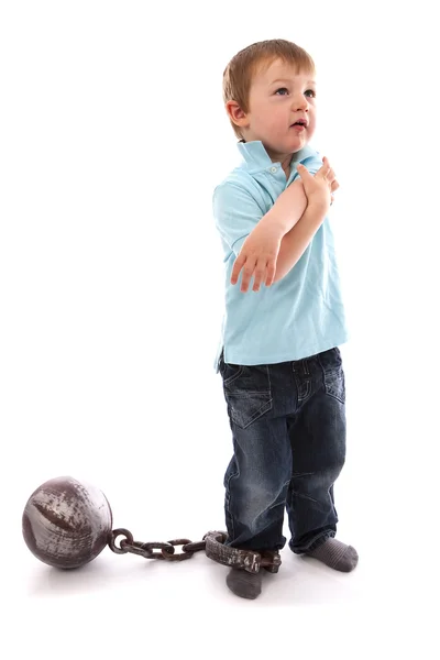 Chlapec s míčem & řetěz — Stock fotografie