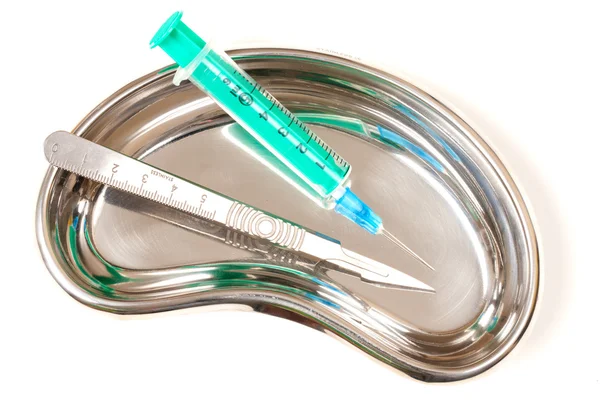 Green Syringes and scalpel — Stock Photo, Image