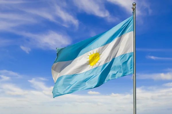 Bandeira argentina em um pólo — Fotografia de Stock