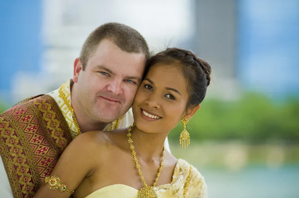Caucasian and asian couple — Stock Photo, Image