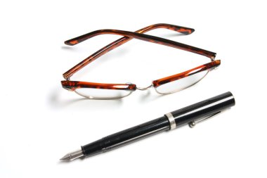 Fountain Pen and Eye Glasses clipart