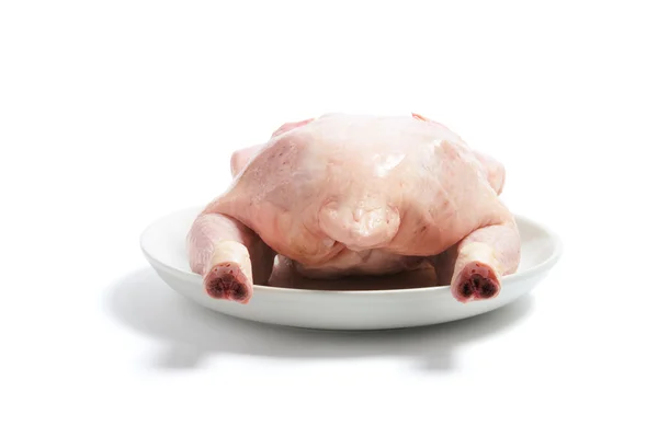 Ayam mentah di piring — Stok Foto