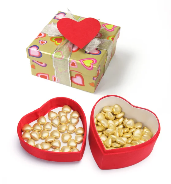 Подарункові коробки з любов'ю серця — стокове фото