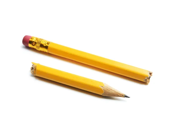 Сломанный карандаш — стоковое фото