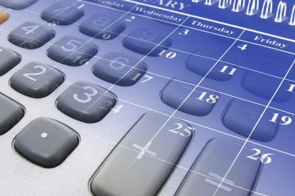 Kalender en rekenmachine sleutels — Stockfoto