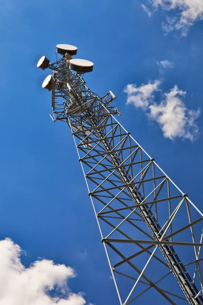 Wieża radiowo-telewizyjna. — Zdjęcie stockowe