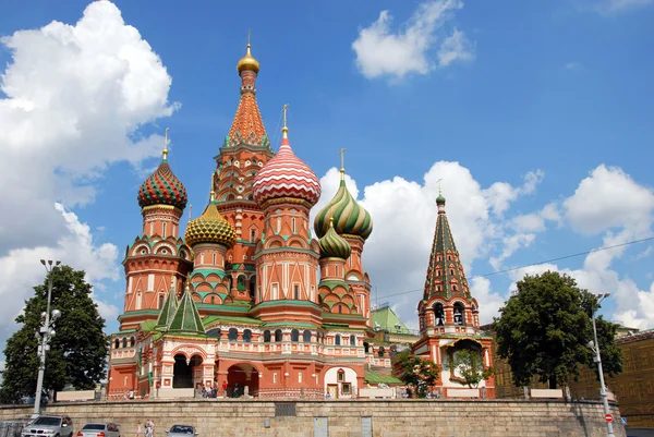 在莫斯科的 st.basil 的大教堂 — 图库照片