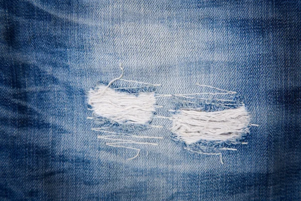 Detail roztrhané modré džínové — Stock fotografie