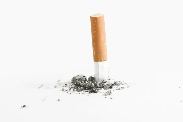 Сигарети, але над білим — стокове фото