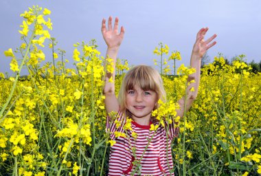rapefield, küçük kız