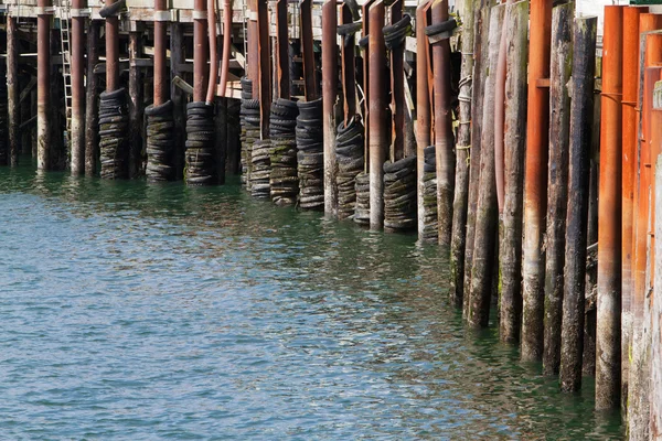 Pier tamponlar — Stok fotoğraf