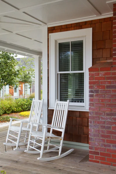 Two wood rocking chairs — Stock Photo, Image