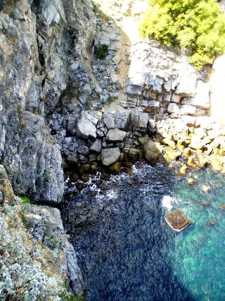 Rocks in sea — Stock Photo, Image
