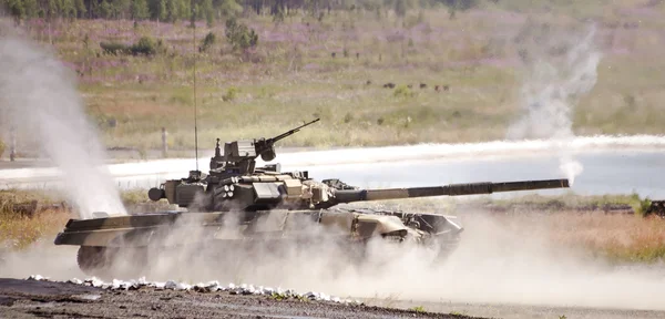 Російська танк — стокове фото