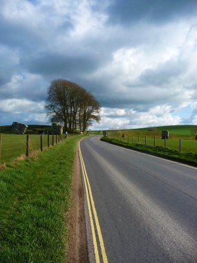 Avebury yol