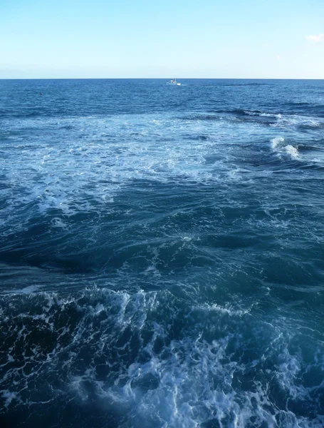 Морские волны — стоковое фото