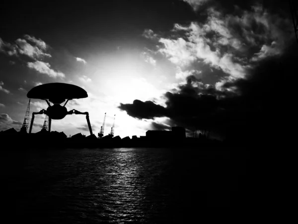 Чужорідних штатив в на Docklands — стокове фото