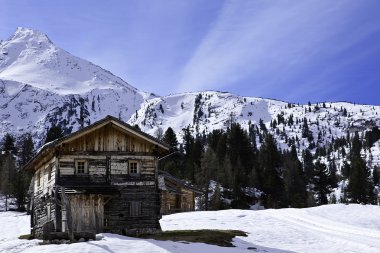 Chalet in Valun de Fanes clipart