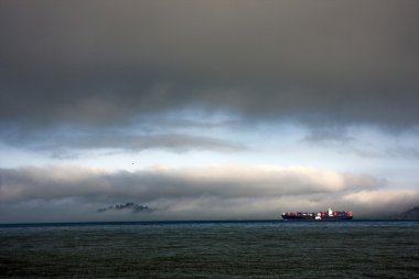 Görünüm san francisco golden gate Köprüsü yanında bir