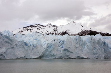 perito moreno Buzulu