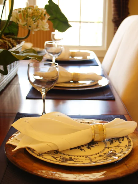 Stół nakryty do kolacji — Zdjęcie stockowe