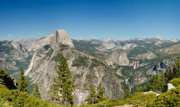 Meio Parque Nacional da Cúpula Yosemite — Fotografia de Stock