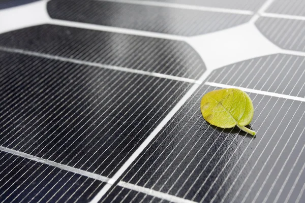 Primer plano de los paneles solares — Foto de Stock