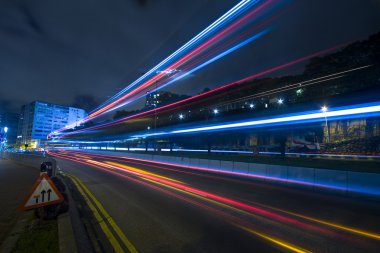 Hong Kong 'da gece trafiği