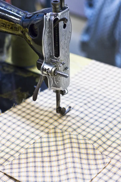 Cloth with a sewing machine — Stock Photo, Image