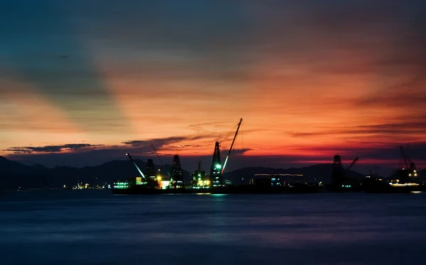Solnedgång vid havets kust — Stockfoto