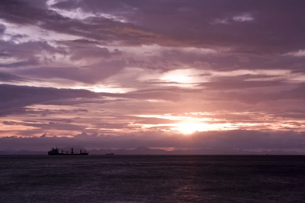 Pôr do sol junto ao mar negro — Fotografia de Stock