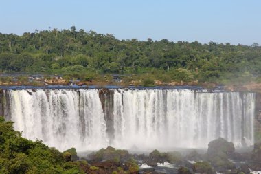 Iguassu Şelalesi