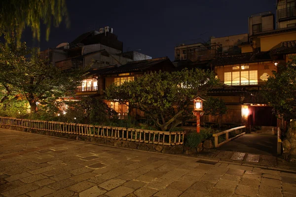 Quartier historique de Kyoto la nuit — Photo