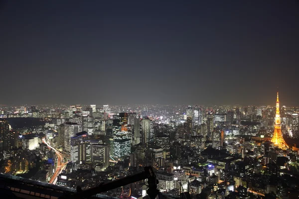 Tokyo-Stadt in Japan bei Nacht — Stockfoto