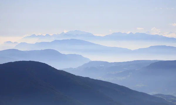 Góry we mgle Zdjęcie Stockowe