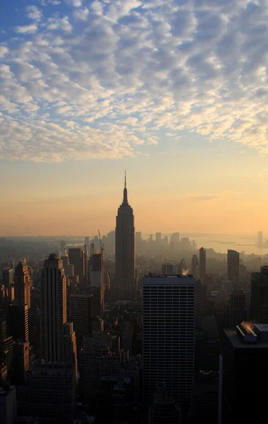 Manhattan im Morgengrauen Stockbild