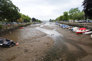 Kingsbridge quay adlı düşük tide, devon, İngiltere