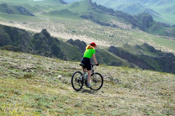 Adventure mountain biking — Stock Photo, Image
