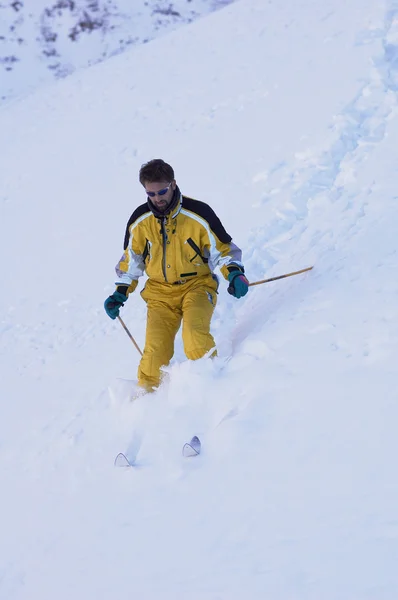 Sciatore di montagna — Foto Stock