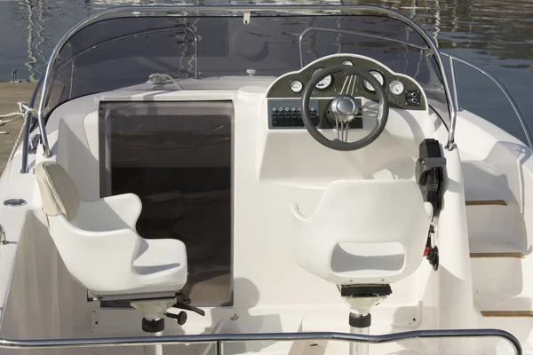 Motor barco cockpit — Fotografia de Stock