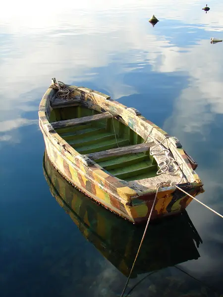 Barco ancorado — Fotografia de Stock
