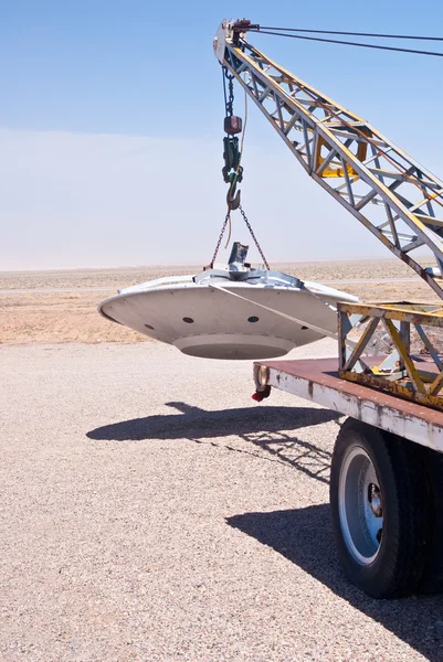Alien Spacecraft on Tow Truck — Stock Photo, Image