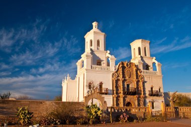 Mission san xavier gün batımında