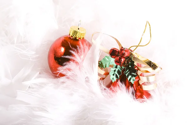 ホワイト スペースのクリスマスの装飾 — ストック写真