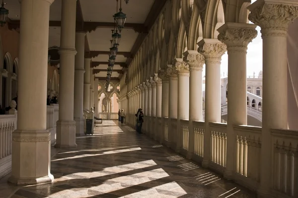 Venetianska balkong pelare och valv — 图库照片