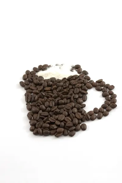 Kaffeetasse und Milchkännchen isoliert — Stockfoto